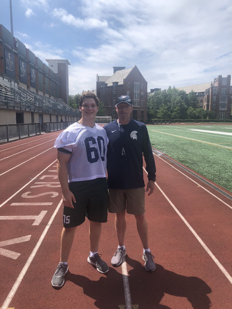 TylerJohnDeal's tweet photo. Thank you Coach Slesh and the Case Western coaches for an amazing camp yesterday! I learned a lot and enjoyed the campus tour. @CoachSlesh @DebeljakGreg @caseathletics https://t.co/b8sW5JSIzd