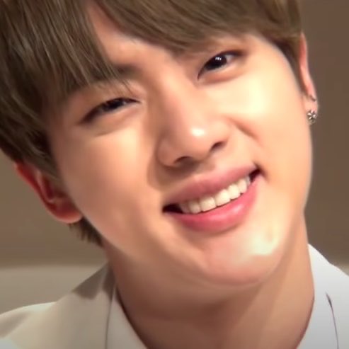 dailyjinpouts's tweet photo. Seokjin missing hours.... https://t.co/NxjD8xVWak