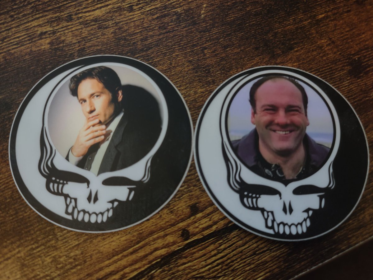 ThrillHoGaming's tweet photo. Get on my level. 

#SpookyMulder https://t.co/TK8mmcFN1I