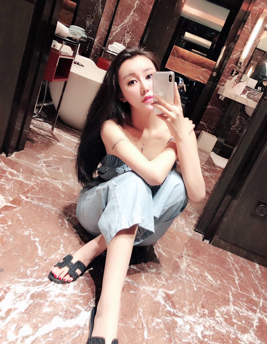 ZoeLew14's tweet photo. are you thinking of me https://t.co/5vdNP2XC3a