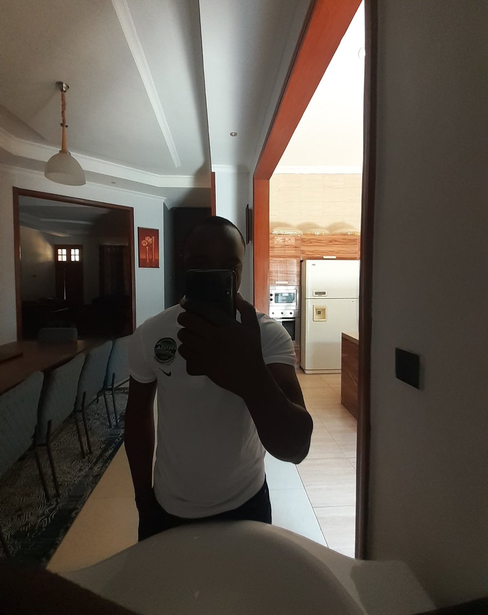 jacksonsikimay's tweet photo. Ikawa asubuhi.
Ikawa jioni.
Na sasa usiku kwenye mkesha wa Mwenge #Nyamagana.
Kwa ushawishi wa #Cheupe picha ikapigwa π€ͺ
#Penzini β https://t.co/Xtb2r9ZB5v