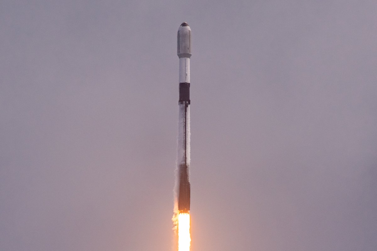 SLDelta45's tweet image. Congratulations to the Airmen &amp;amp; Guardians of Space Launch Delta 45 and @SpaceX on the latest Starlink launch. This launch was the fourth in July— in less than three weeks! Thank you to all of our teammates who make it possible to #SetThePaceForSpace from the Eastern Range &amp;amp; AATS.