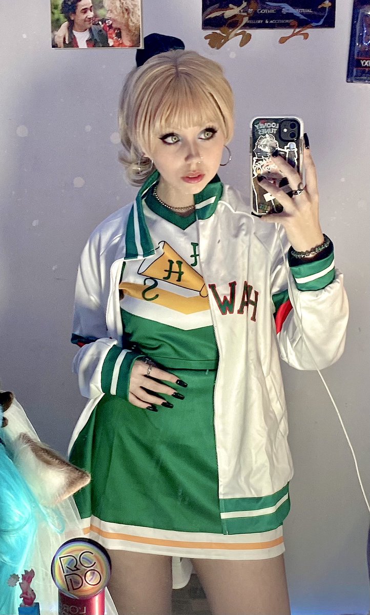 gunplaydate's tweet photo. if i were chrissy i would simply wake up 
#StrangerThings #StrangerThings4 https://t.co/FAXEWsWpbk