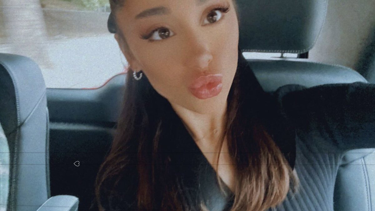 Ariana Grande Arg tweet media