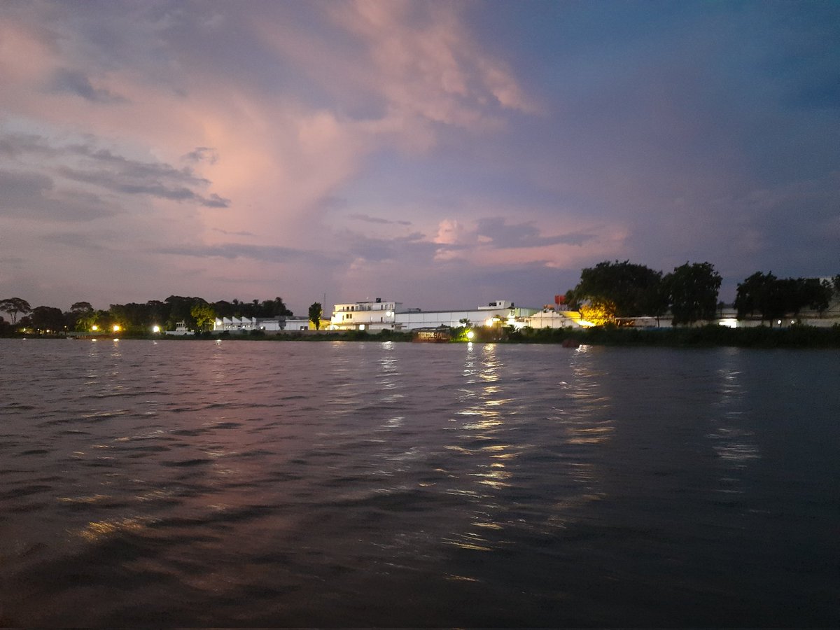 dchasan's tweet photo. শীতলক্ষ্যা নদীর তীরে https://t.co/ZO8LbXliwr