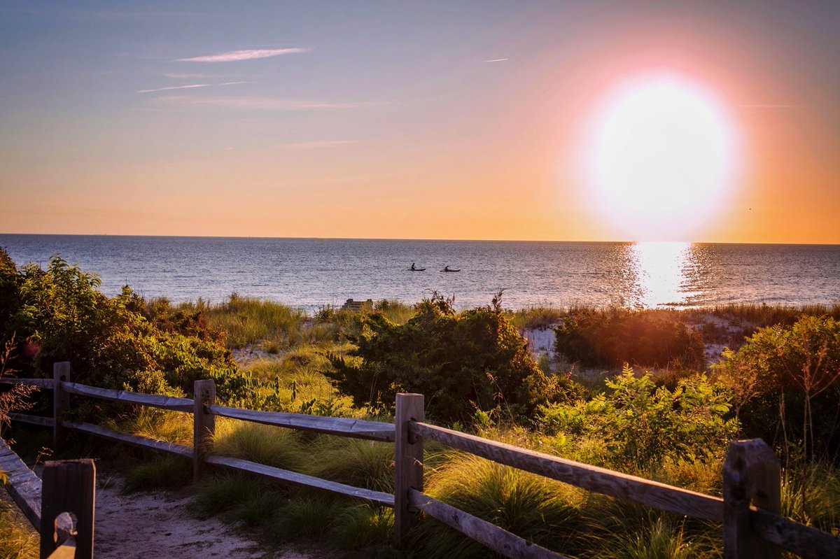 Bad days can fade away when this is how you end it. #ThePhotoHour #StormHour #sunset #njbeaches