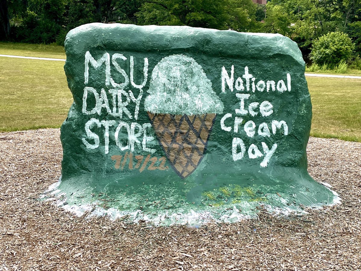 HAPPY NATIONAL ICE CREAM DAY! We are open until 9 p.m., come celebrate with us!