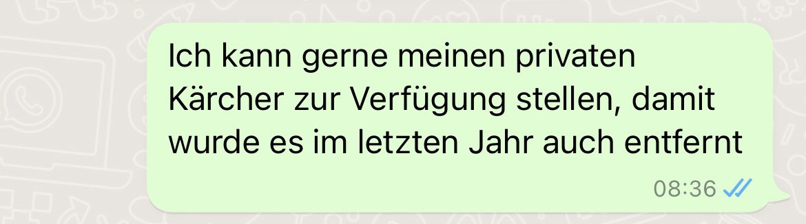 Anna Robosch tweet media