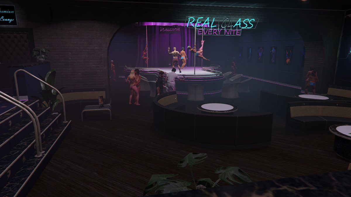 fatnutz14's tweet photo. come join the fun over at outkast 

unicorn strip club open  girls beer and atmosphere 

https://t.co/RLwoqAmw9h https://t.co/urSNmGrS57