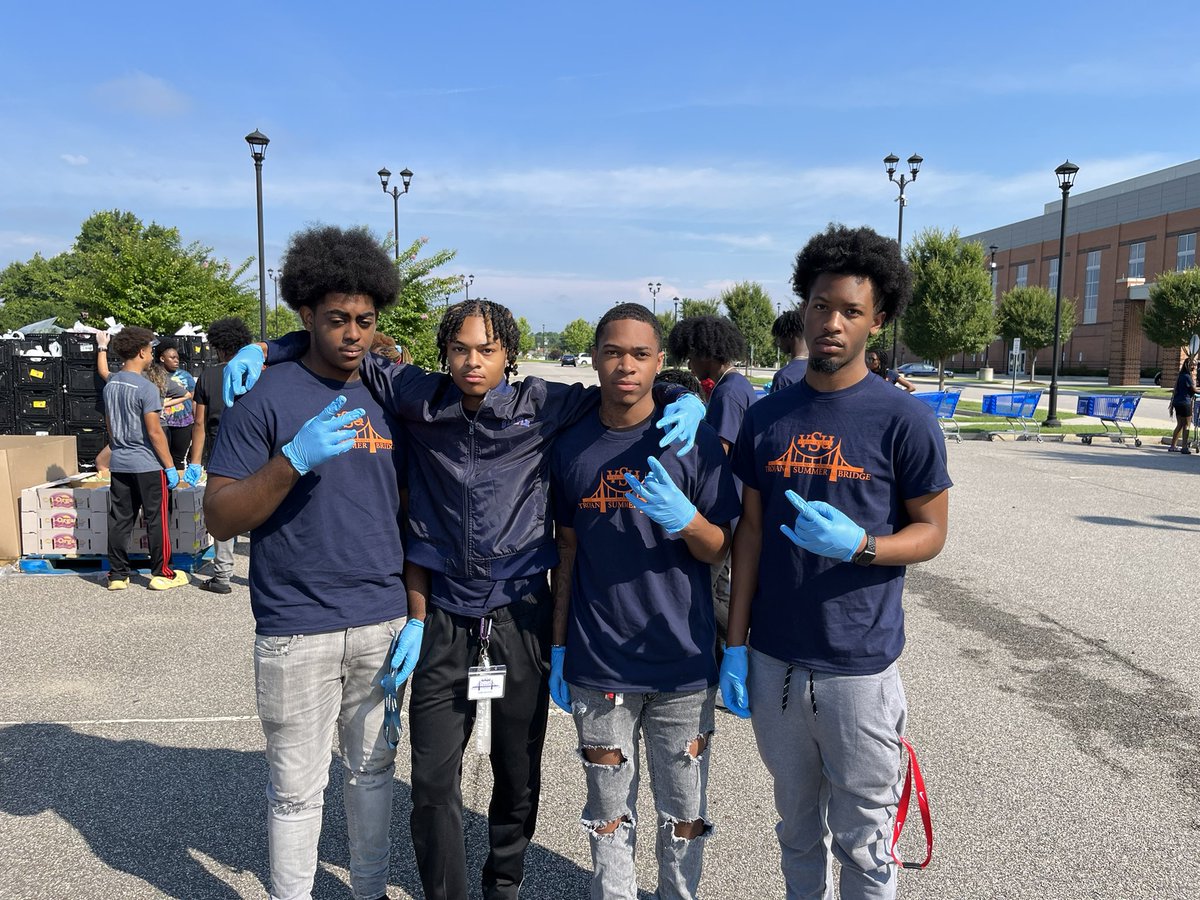 Great day of service with Virginia State University students, staff, and Summer Bridge participants! What a magnificent morning of fellowship and fun representing at the Chesterfield County Food Bank in Ettrick!
