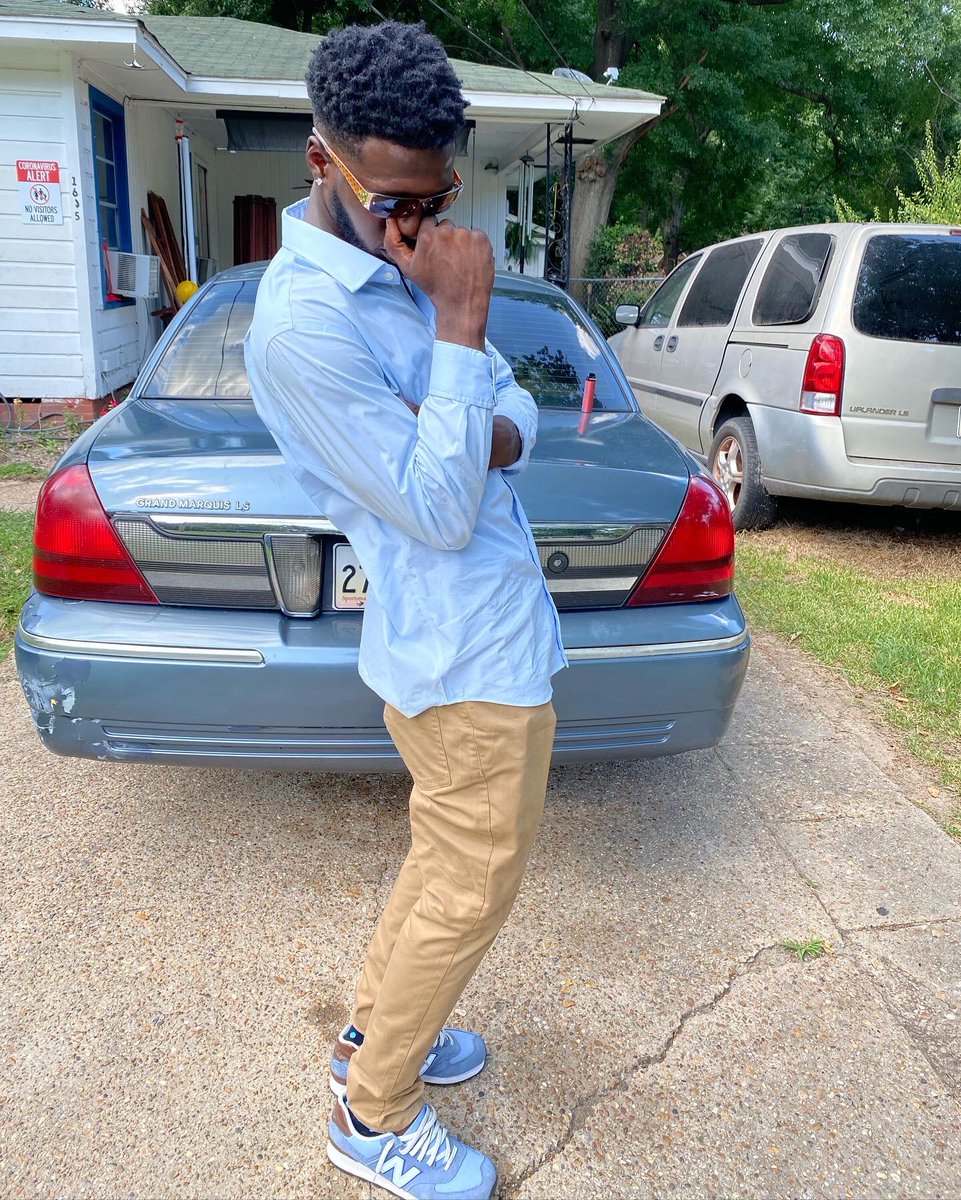 ysl5ive_'s tweet photo. โI need my brada just like my backbone you more than my friendโ๐ Imma miss you cuzzo ๐๐ Shit donโt feel right dawg ๐ข We gone keep your name alive fasho๐๐พ
#LLBOBO https://t.co/42TXIcjPB9