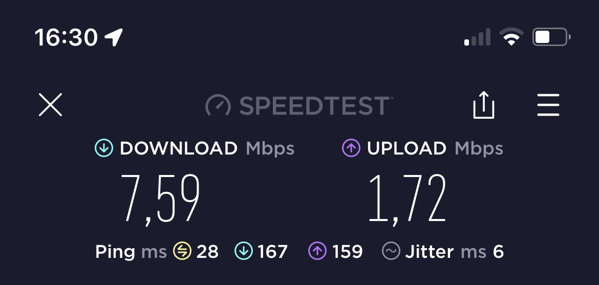 Carlos85YT's tweet photo. @KartLifeYT can already say bye to his 40$. 

Reasons why I like to stay at home 🤣🤣🤣 #germaninternet https://t.co/MzxrvSVsND