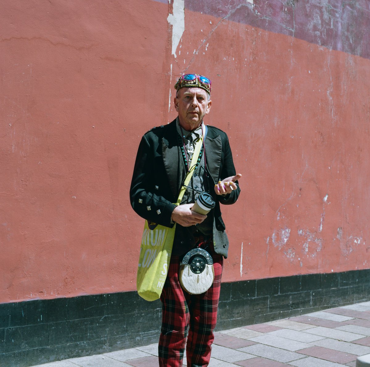 Portrait of artist, Frankie Robertson. Barras Market, June 2022