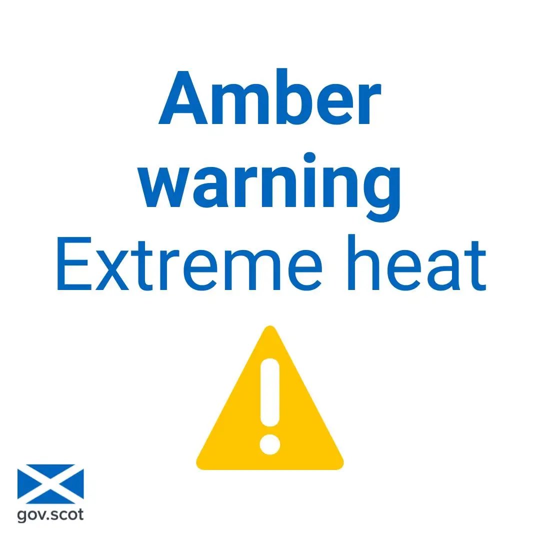 HEATWAVE ALERT ☀️🔥
Please don’t leave pets locked in cars
Make sure there is plenty of air-conditioned, shaded/cool areas for your pets to cool down
Provide plenty of water
Provide cool towels or cool mats to lie on 
Watch out for heatstroke. Always contact your vet if unsure!