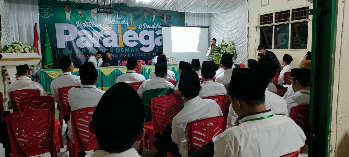 kissrizzer89's tweet photo. "Tegakkan Yang Adil Untuk Semua"

LBH GP @Ansor_Demak gelar pelatihan dan pendidikan Paralegal, kegiatan diikuti 68 peserta dan dilaksanakan di Madrasah Hidayatul Mubtadiin Bulusari Sayung (16-17/07/22) https://t.co/fBwF8tWFdD