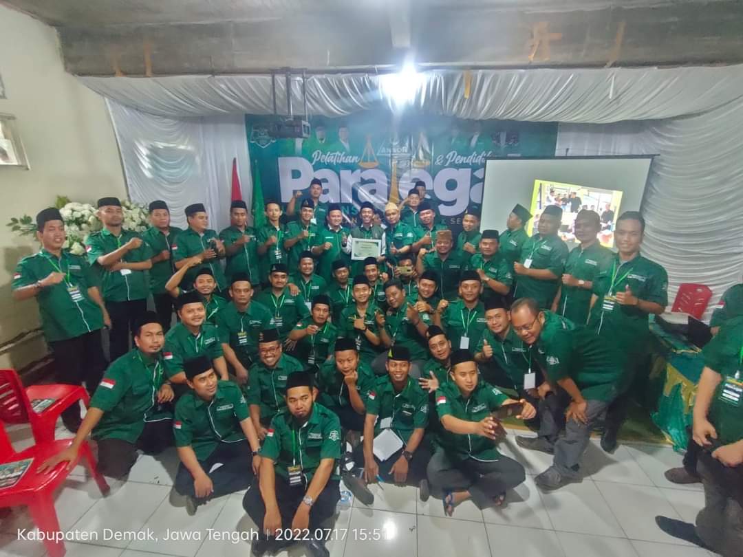 kissrizzer89's tweet photo. "Tegakkan Yang Adil Untuk Semua"

LBH GP @Ansor_Demak gelar pelatihan dan pendidikan Paralegal, kegiatan diikuti 68 peserta dan dilaksanakan di Madrasah Hidayatul Mubtadiin Bulusari Sayung (16-17/07/22) https://t.co/fBwF8tWFdD