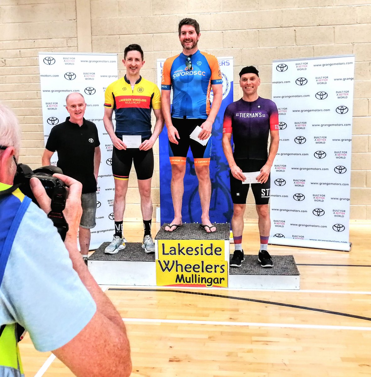 Massive congratulations to Robbie Bowen taking 3rd place in todays Mullingar GP earning himself a well deserved upgrade to A3...
.
.
.
.
#mullingargp #upgrade #sttiernanscc #bikeracing #cyclingireland