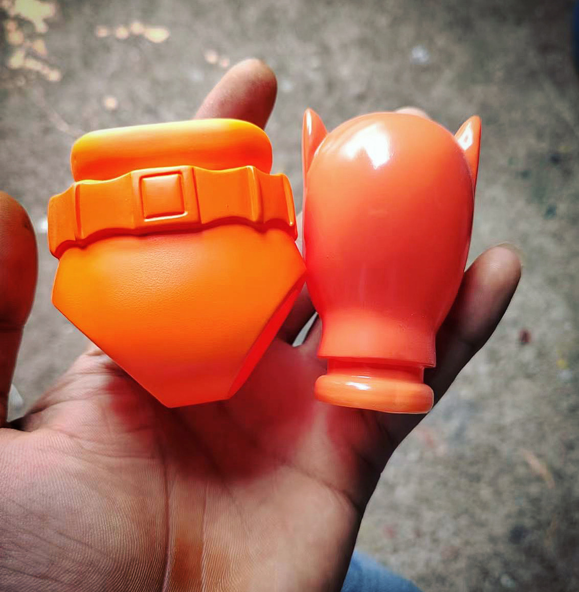 Awesome_Toy's tweet photo. SPACE FLYMAN and PUNCH BOY 
New colorway coming this week! 🔥

#sofubi #ソフビ #vinyltoy #bootlegtoy #vintagetoy #toydesign #昭和 #昭和玩具 #玩具 #doll #art #bat #batman #robin #バットマン #ロビン #スペースフライマン #パンチボー #spaceflyman #superheros #punchboy #newrelease https://t.co/M5k3AWCIDW