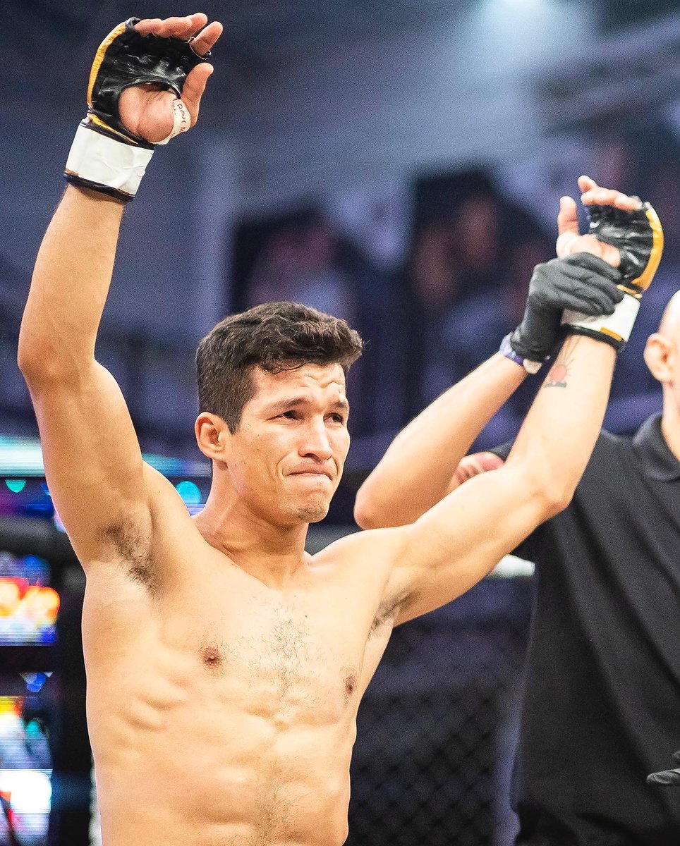 luxfightleague's tweet photo. Costó, pero llegó… ‘Titi’ Villarreal se suma a la lista de ganadores en LUX Fight League tras su victoria en #LUX024 👏👏👏

#luxfightleague #luxmma #mmamexico #mmalatino https://t.co/luPvM0x8CR
