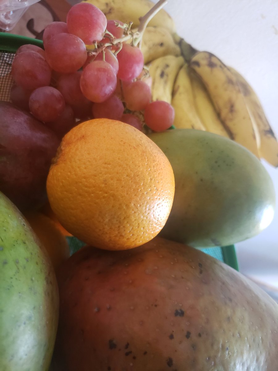 fitcliqueafrica's tweet photo. Wanna kickStart the new week with a fresh mind and relaxed body?🤷we gat you!
Its when you Holistically mind about what your body and mind needs that only then you stop abusing yourself.
#femistutopia
#BodyAutomy
#bodypositivity https://t.co/4JFJdnRP9j