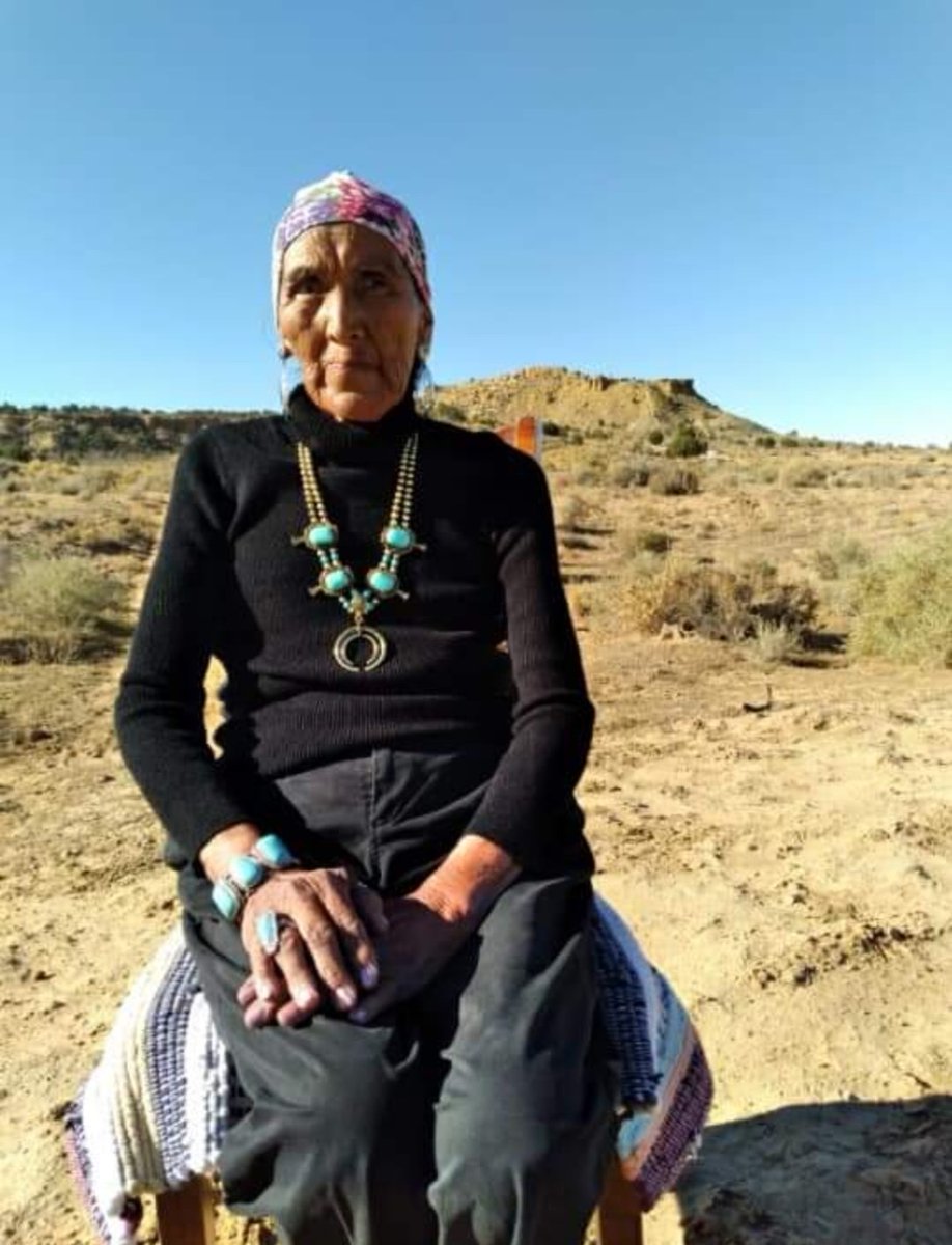 YDLCristoll's tweet image. My maternal grandmother made her journey yesterday. She was 89 yo. Prayers needed for my family rn. We're all in tears.