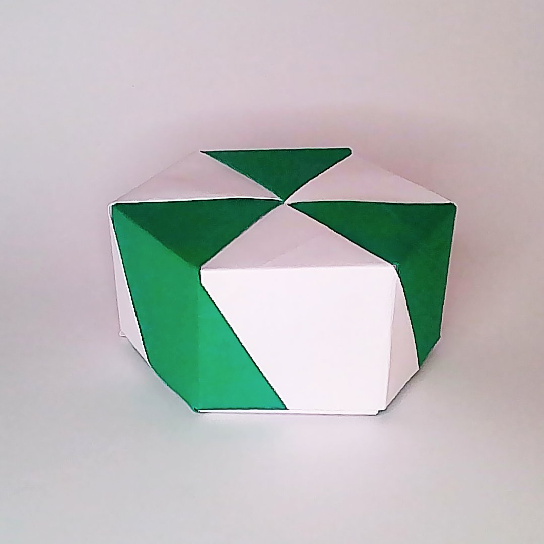 origamito_'s tweet photo. Welcome to Origamito, origami hexagonal box, easy to fold!: https://t.co/Tzj8Zstkr9
.
.
#origamito #origami #papiroflexia #origamipaper #origamiartist #origamicommunity #paperartist #paperart #origamicards #manualidades #handcraft #diy #handmade #papercraft #paperfolding https://t.co/fF6k5bR4Lc
