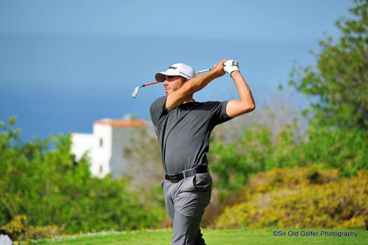 📝2 semanas seguidas jugando en Espana🇪🇸🤩 

T7 Alps de las Castillas
T13 Fred Olsen Alps de la Gomera

📸@SirOldGolfer

#VisitTenerife #Tenerife #DespiertaEmociones #DXTenerife #ActivaTuVida #AronaTurismo #Arona #AronaDeportes #GolfLasAmericas #ProSpain2022  #AdidasStoreTenerife