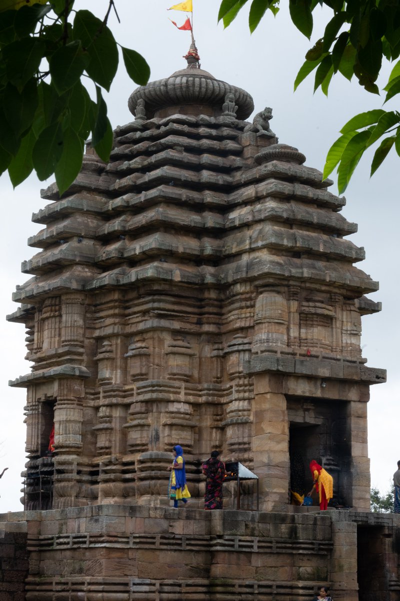 TapaswinMishra's tweet photo. AICTE INTERNSHIP DAY-02(17/7/2022)
Jal Dharohar Sanrakshan
Team: Odisha University of Technology and Research, Bbsr
Visited the assigned site, i.e, Bhaskareswar Temple and captured the essence of the temple city.
#MissionAmritSarovar https://t.co/uYpFnUQbCb