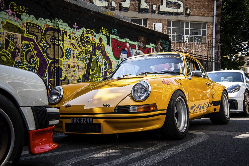 PCGB_London's tweet photo. It was a California beach vibe at July’s Out East Sunday Breakfast meet. Read more: https://t.co/xVPVtORMHz

@pcgb @PorscheGB #Porsche #London #getoutanddrive #outlaw #StreetArt #SundayBrunch #aircooled #carsandcoffee https://t.co/FxyJfiAdg8