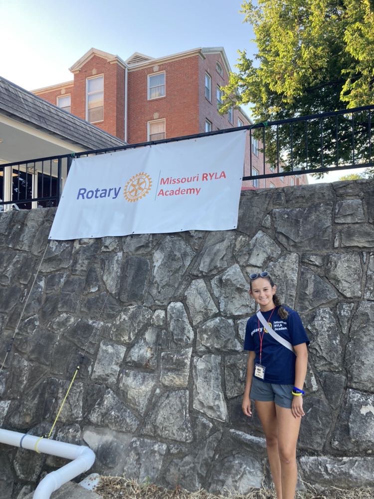A few of our Pirates Serve leaders had an amazing opportunity to go to this year’s <a href="/morylausa/">moryla</a> conference. Thank you <a href="/MicDupKCsports/">MAC on the MIC 🎤 🎧🎚🎶🏀🏈⚾️🏐🥎⚽️</a> and KCI Rotary for helping make this happen! Our girls learned skills to be great leaders in service and our community. <a href="/PCHSHalls/">PCHS Halls</a> <a href="/PlatteCountyR3/">PlatteCountyPirates</a>