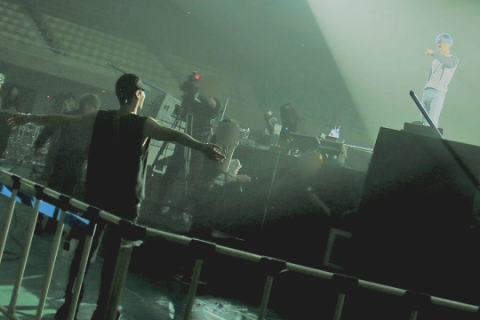 Happy birthday to Taemin! The person Jonghyun loved to love and cherish most, always. Wishing you health and happiness and all the love and care in the world. 💜💛