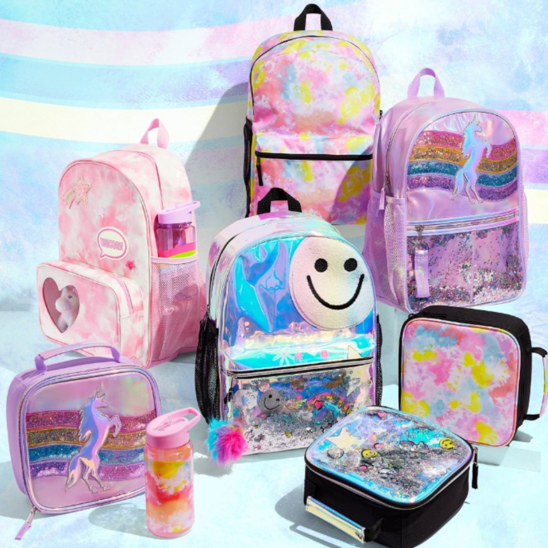 StonewoodCenter's tweet photo. Make their first day of school magical with new back-to-school gear from The @childrensplace  . 🦄 Don't forget, our Gangs Out of Downey Backpack Drive is happening July 23. 🎒 Click the link here more info: https://t.co/f4iXib9a9C https://t.co/jZ0eEBvo9F