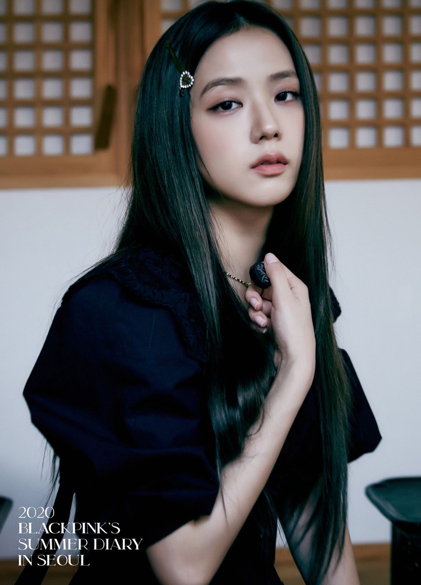 kimjs_Love's tweet photo. A thread of #JISOO being the role model, the dream girl, and everyone's favorite https://t.co/OcuMWjBWdb