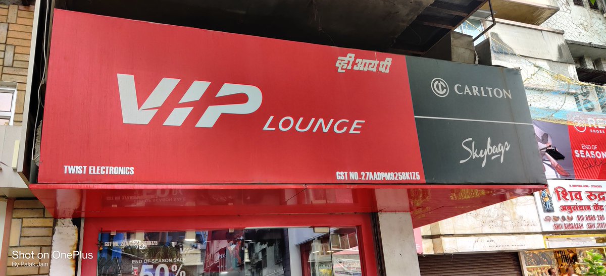PalakMjain's tweet photo. @InSkybags I have given my bag which was in warranty period and the bag given at the service twist electronics .Your service center doesn't provide proper service no updates they give me for the bag , I was calling and taking update for the bag and they told me to replace my bag. https://t.co/OAPClqVkFo
