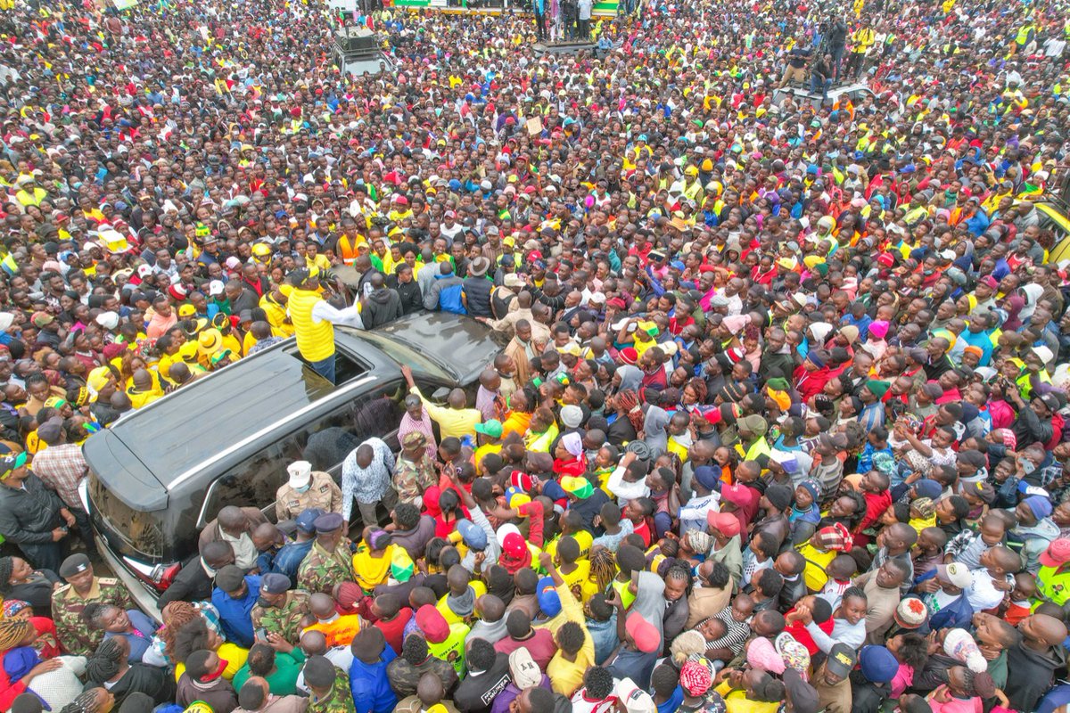WilliamsRuto's tweet photo. We march on. https://t.co/D9OjwkKSuA
