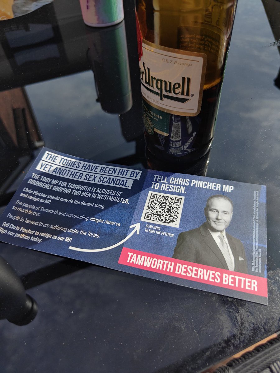 Placidcasualstu's tweet photo. I'll fucking drink to that. 🖕 🖕 🖕 https://t.co/VqbQCriPt7