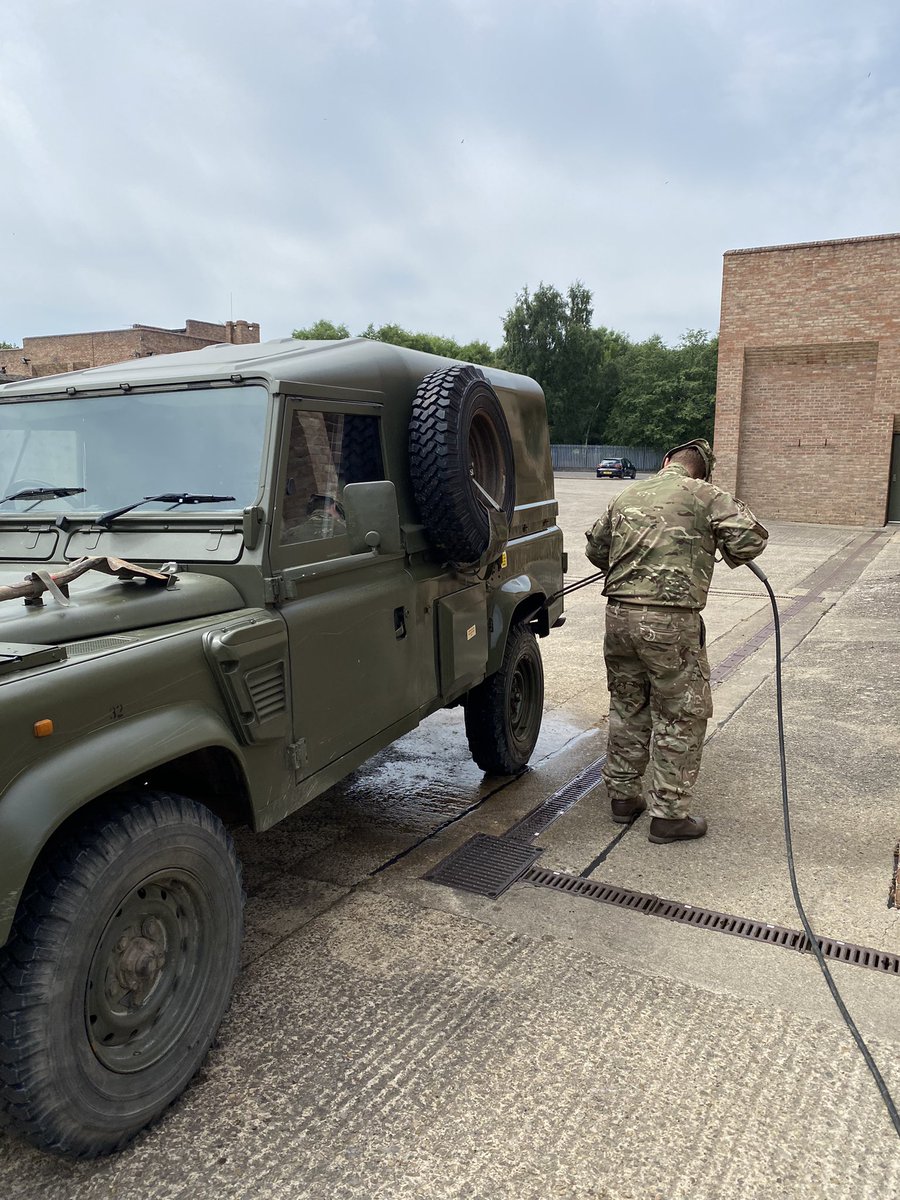 With pre deployment admin and post deployment clean up admin we do training in between. Civilian and Reservists, more than a citizen more than a soldier. What were you doing this weekend? Ready and resilient <a href="/102fsR/">102FS Bn REME</a> @101_Log_Bde <a href="/The_Black_Rats/">4 (UK) Brigade 🇬🇧</a>