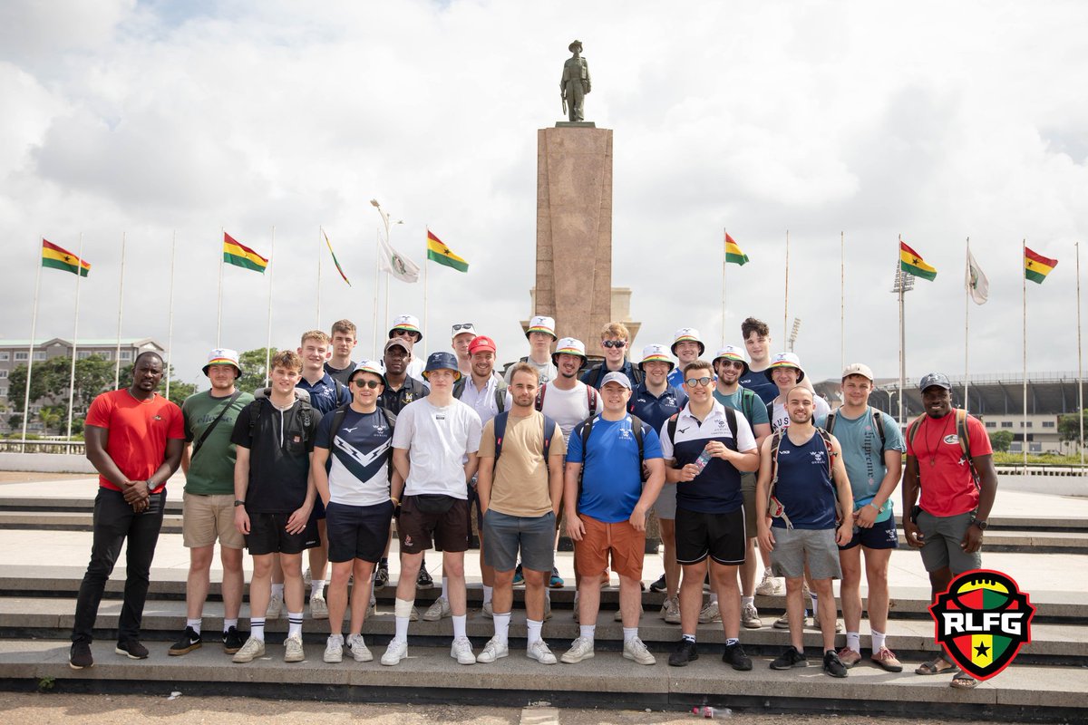 GhanaRL's tweet photo. #weekendvibes 
 Behwe Gh making the Oxford lads experience a typical public transport known as "trotro" in Ghana 🇬🇭  and walking on the sunny streets of Accra.😜🤗
.
What an experience the team had.
#oxfordtoursgh #OURLFC @OURLFC https://t.co/Pa2mjDkgX1