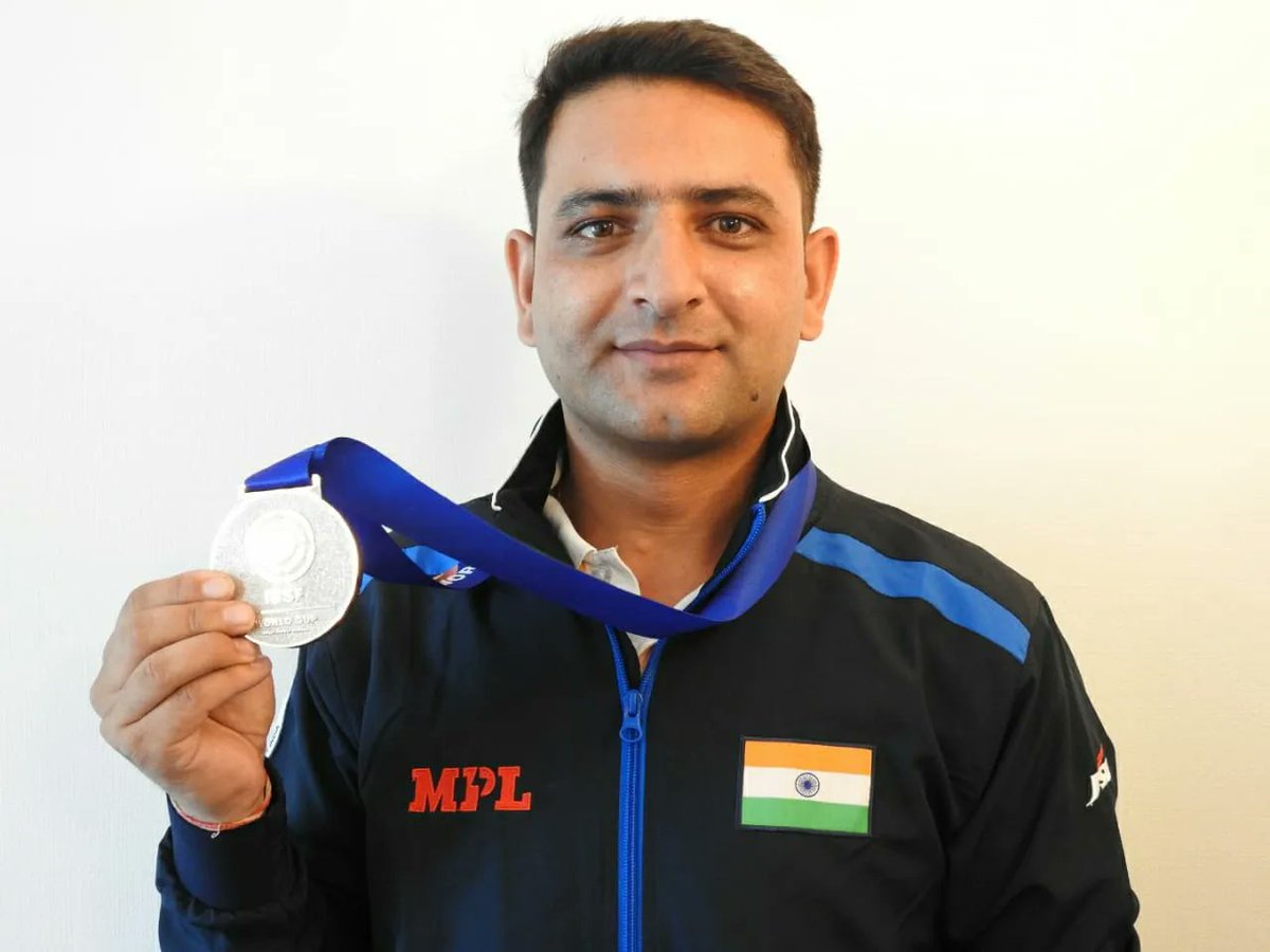 theinkandpaper's tweet photo. Shooter #ChainSingh Of #Jammu And #Kashmir Wins Silver Medal In 50M Rifle 3 Positions Team Event Held At #ISSFWorldCup In South Korea. https://t.co/dgr3nHhtUy