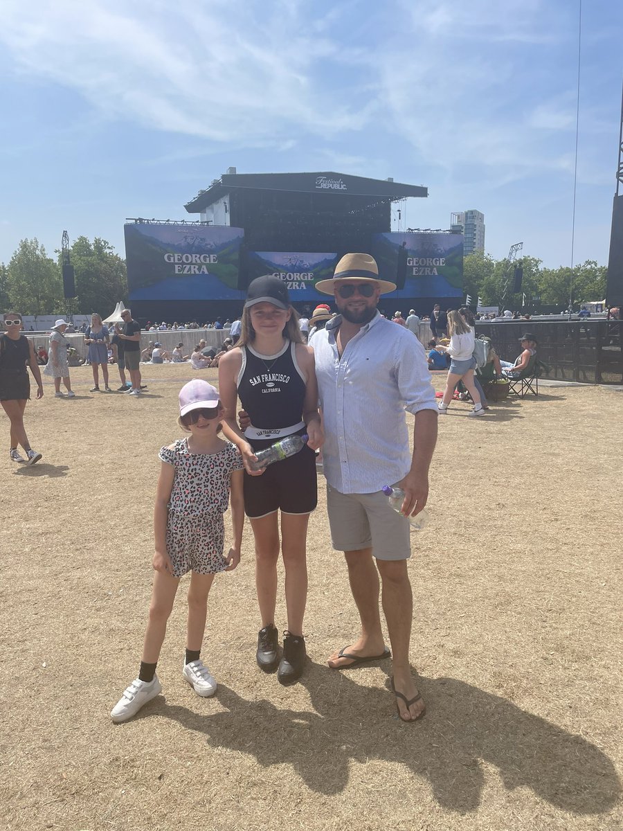 chris_winterson's tweet image. #goldrushkid come on George the kids are fading out, great day 🍻