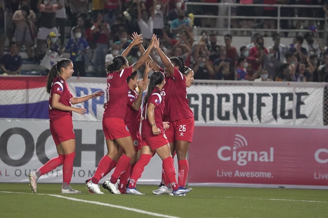 philfootball's tweet photo. HERSTORY ACHIEVED!!!

FULL-TIME: THAILAND 🇹🇭 0-3 🇵🇭 PHILIPPINES

The @PilipinasWNFT clinched the #AFFWomens2022 with a convincing 3-0 win over Thailand!

#LabanFilipinas #ParaSaBayan #WinTheMoment #AFFWomens2022 #RisingTogether https://t.co/ywz7UvXgQz