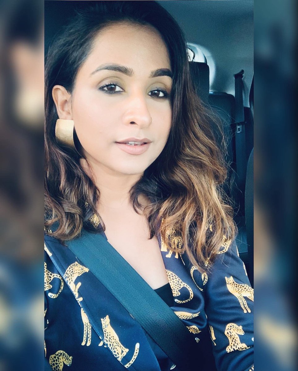 AnkitaAnkkie's tweet photo. Spreading Love & Positivity…
Today’s look book
Wearing: @the_ankkie
.
.
#emcee #host #entertainer #performer #emceeatwork #hostindia #indianemcee #emceeindia #emceeodisha #emceelife #ankitamohanty #emceeankitamohanty #ankitamohantylifestyle #emceeactress #odishaemcee #celeb https://t.co/2yJc2Gwzuf