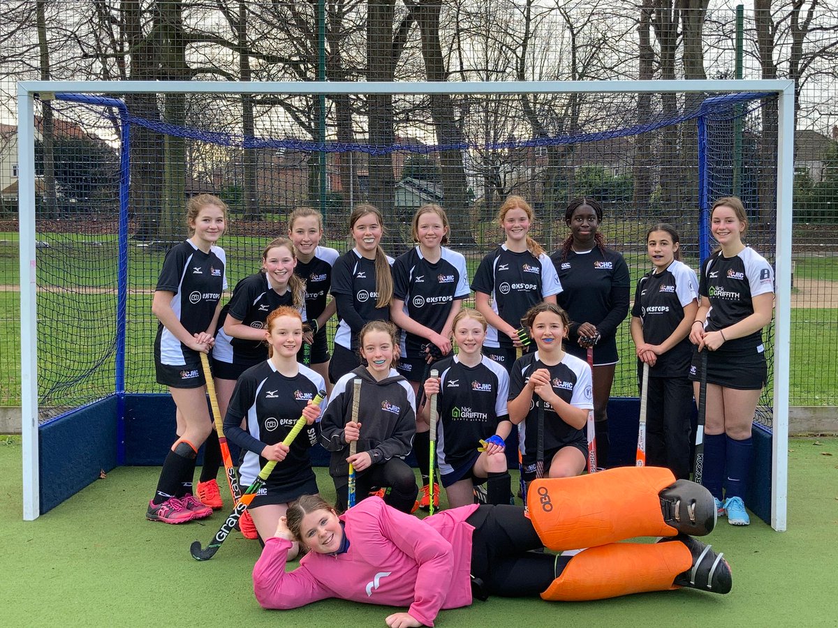 CheltenhamJHC's tweet photo. We need a paid U14 boys' lead coach and paid goalkeeper coach to join our #cheltenham team. Competitive pay, ambitious players and free merch.
DM us for more details.
Please spread the word @hockeyjobsuk @HockeyWestUK @EnglandHockey 
#hockeycoach #juniorhockey https://t.co/9EbDR7Gpe0