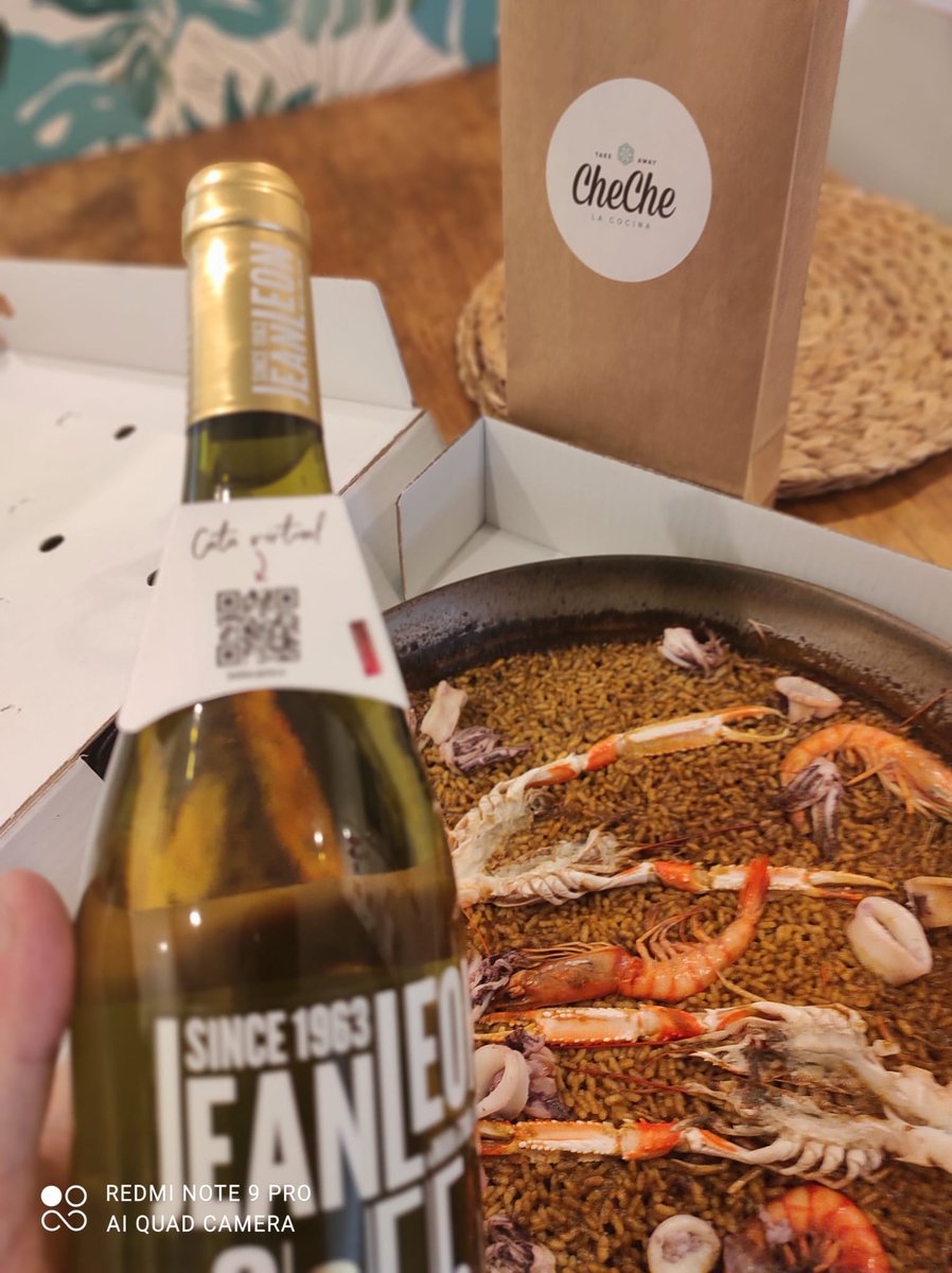 Iniciamos la campaña como ganadores del concurso de #horecachallenge proponemos disfrutar de una experiencia del sommelier en casa al añadir un botella de <a href="/jeanleon1963/">Jean Leon</a> 3055 en tu pedido en el restaurante take away @chechelacocina de Castelldefels.