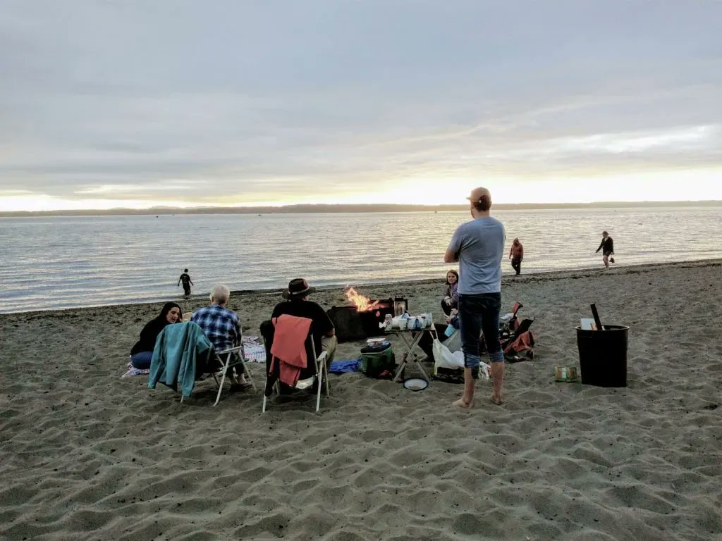 AlkiSurfShop's tweet photo. Summer Beach Fire Season at Alki and Golden Gardens - Parkways https://t.co/hoHmheGrdb #seattle #westseattle #alkibeach #goldengardens #beachfires https://t.co/rxnTfeo7e8