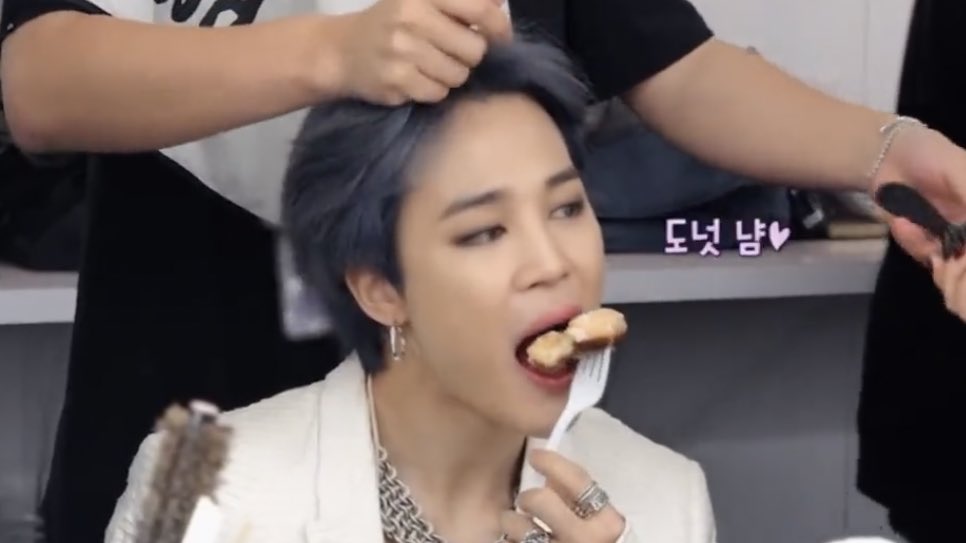 randomjmn's tweet photo. jimin eating his food https://t.co/i8jpyo2A9K
