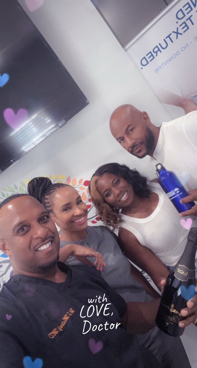 drcontessamd's tweet photo. #married2med TONIGHT on ⁦@BravoTV⁩ after #rhoa! ⁦@LaTishaMScott⁩  ⁦@MarsauScott⁩ of #lamh stopped by #chastainintegrativemedicine 🥰@scottmetcalfemd  and I #thankyou for #TrustingUs #support #uplift  #BlackBusiness #blackdoctors #DrContessa https://t.co/3KEVCe12SO