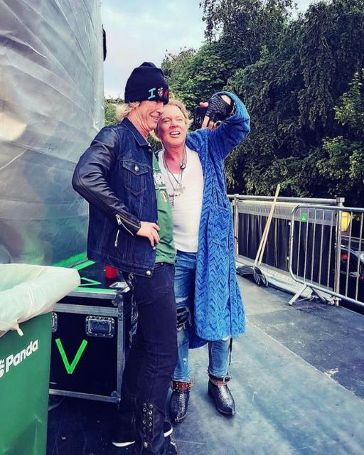 Axl Rose Releases a Statement Slamming a World Leader gnrcentral.com/2022/07/17/axl… #gnr #gnfnr #axlrose #gunsnroses #slash #duffmckagan
