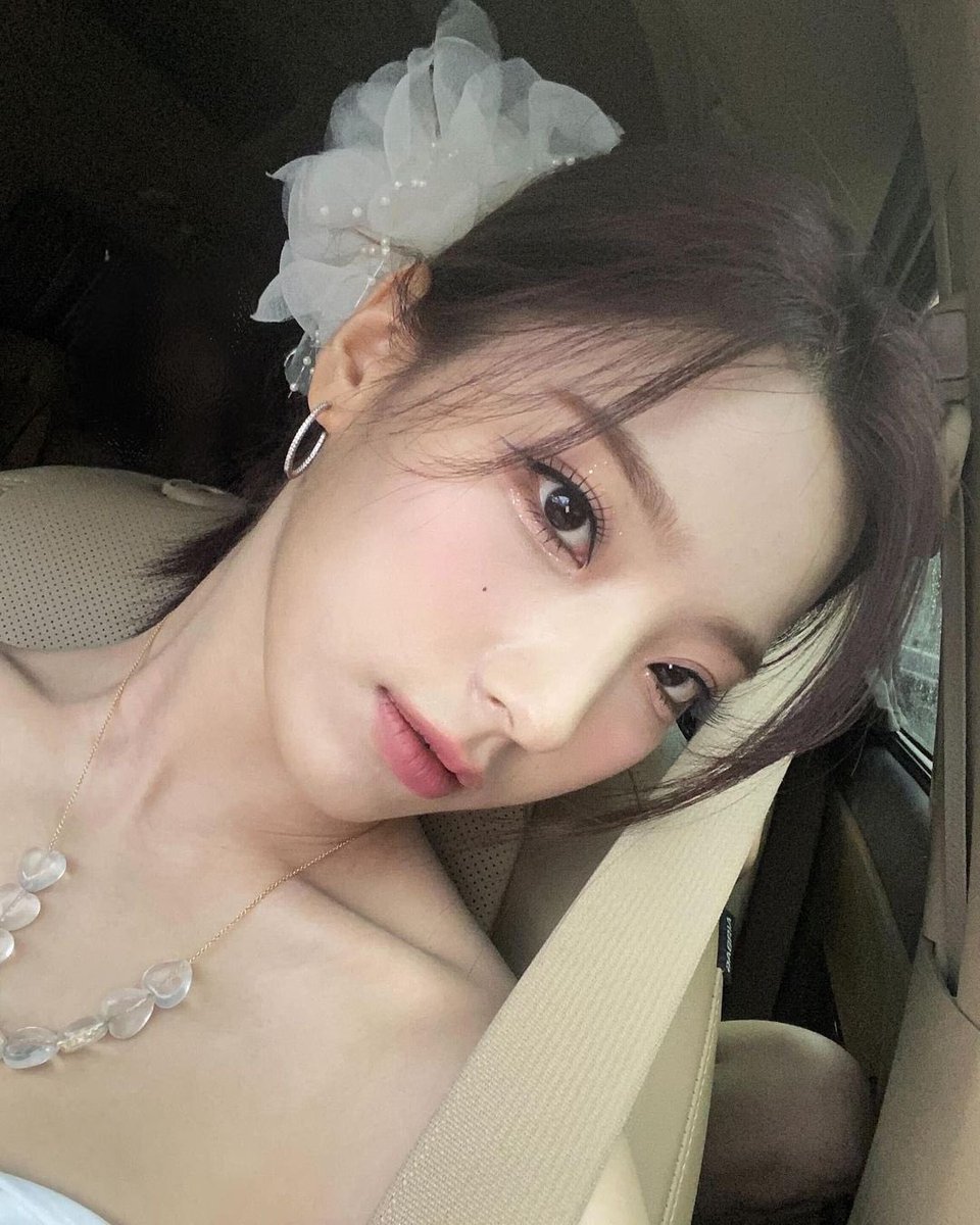 leescaerom's tweet photo. This marks as the last day of our promotion stage, Stay This Way. Thank you and good job, girls! 💕 https://t.co/zx8EZXfCxK