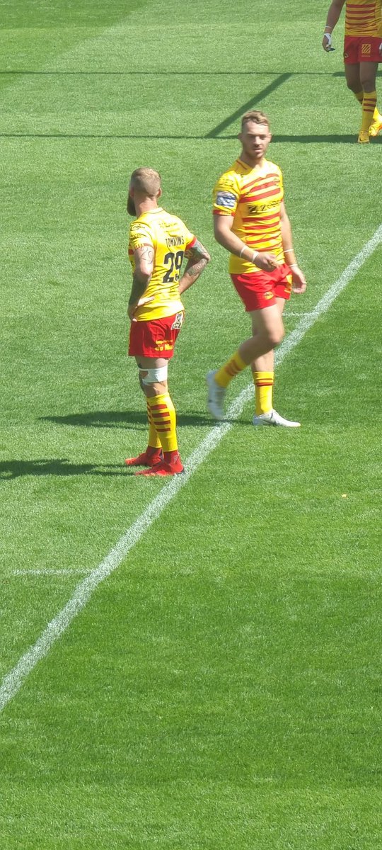 Tan_2704's tweet photo. My lad is glad to be able to watch @samtomkins1 play https://t.co/2eMXkuSmcC